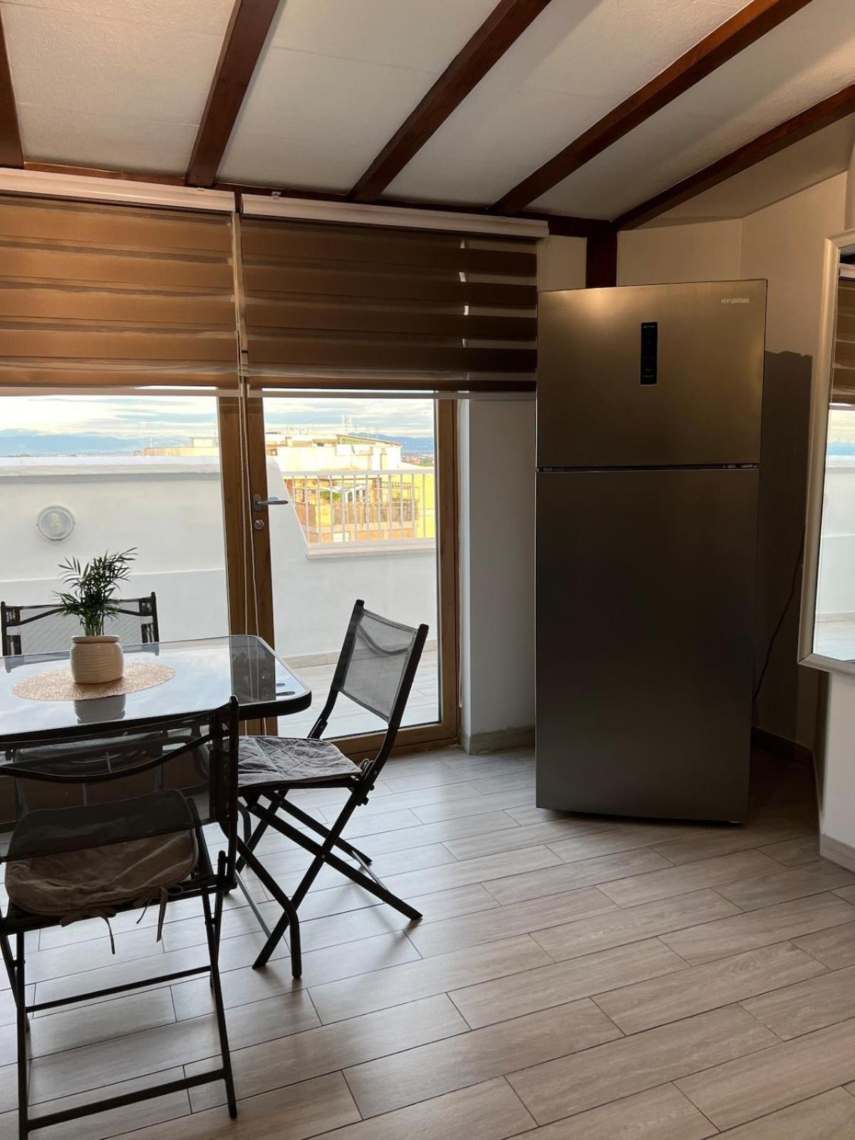 Vivi In Un Attico Tipico Romano Con Vista Su Roma 외부 사진