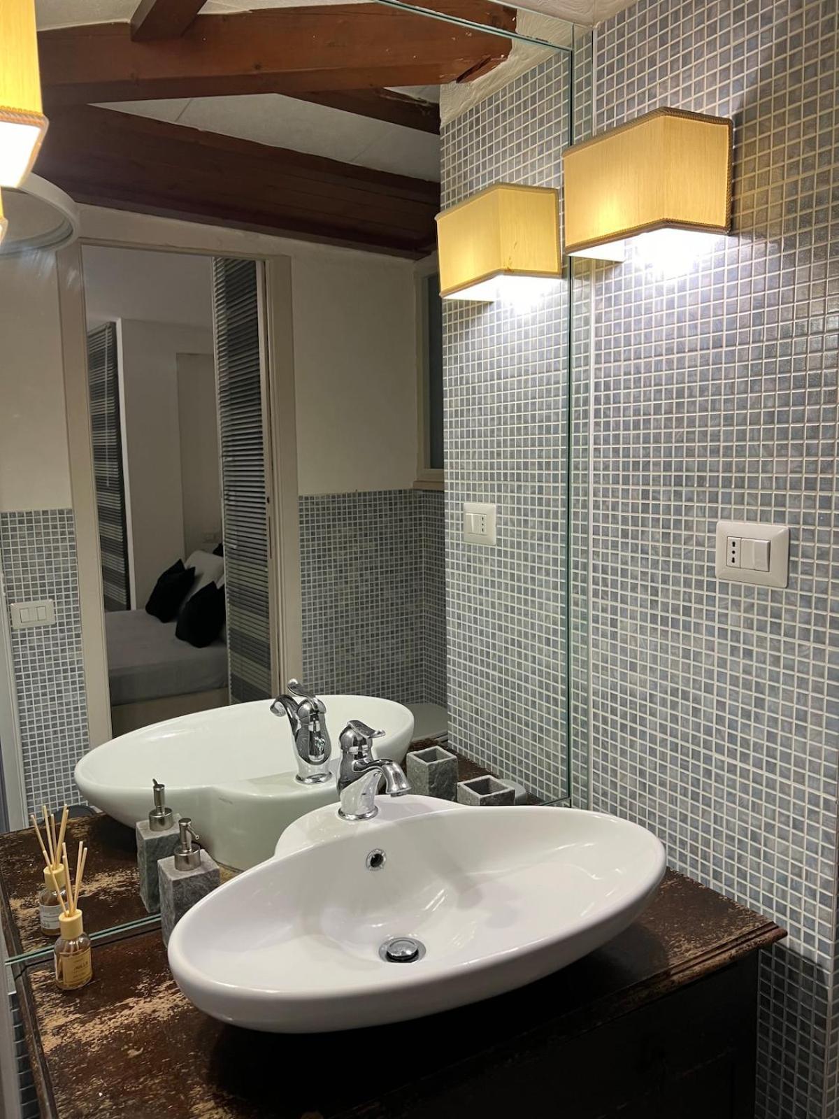 Vivi In Un Attico Tipico Romano Con Vista Su Roma 외부 사진
